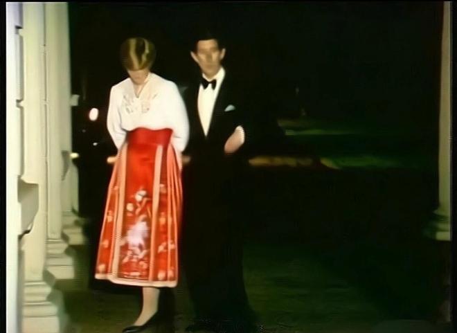 时尚圈新趋势！明星们都爱马面裙杨幂也加入了战局！